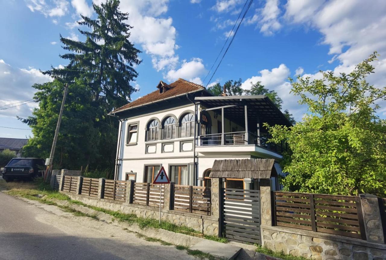 Vila Zia Hotel Corbeni Exterior photo